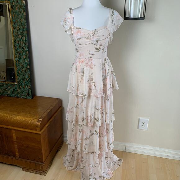 NEW WAYF Size M Abby Off-the-Shoulder Maxi Tiered Dress In Blush Bouquet - Picture 12 of 15